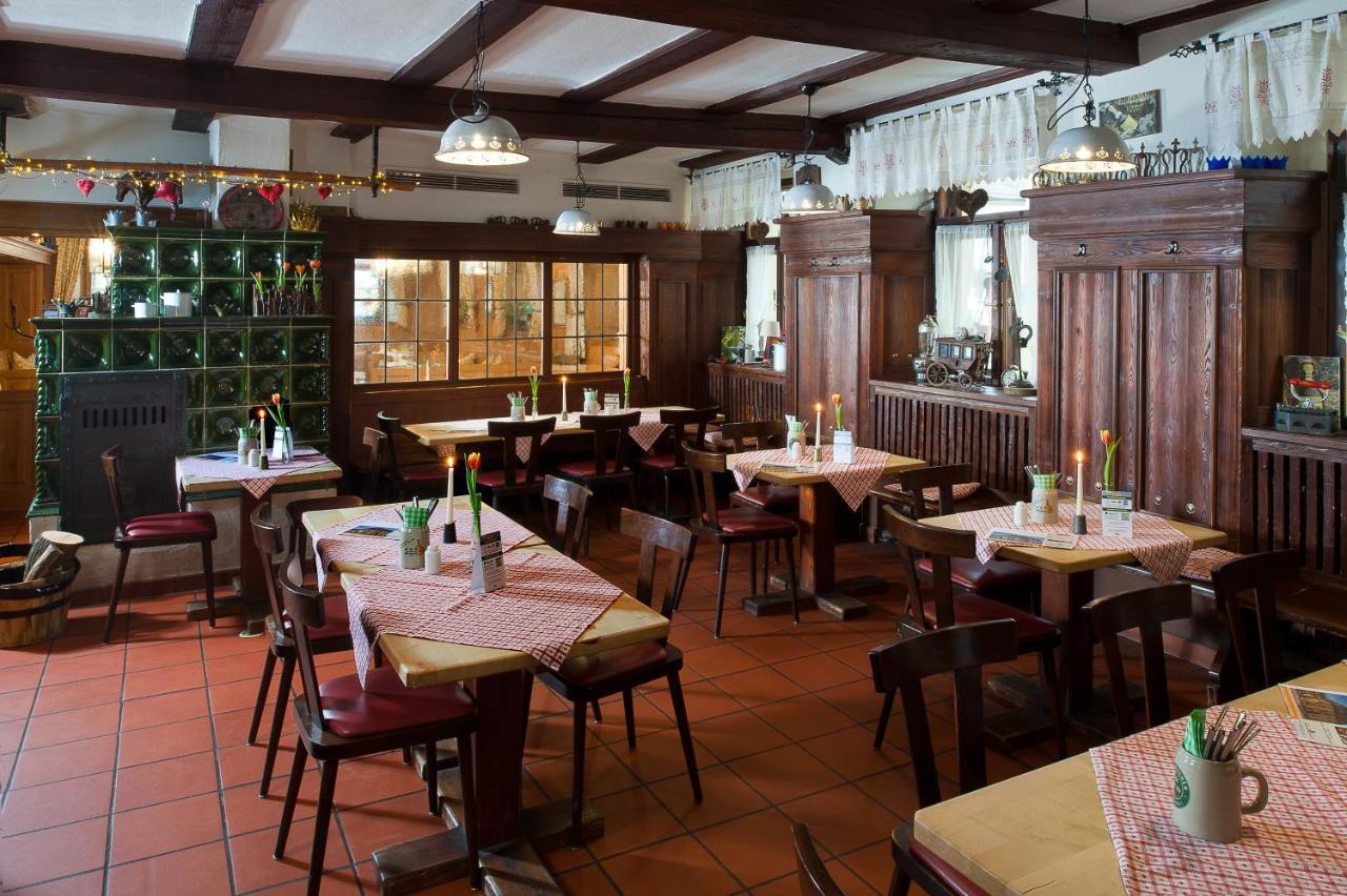 Hotel & Brauereigasthof Drei Kronen Мемелсдорф Екстериор снимка