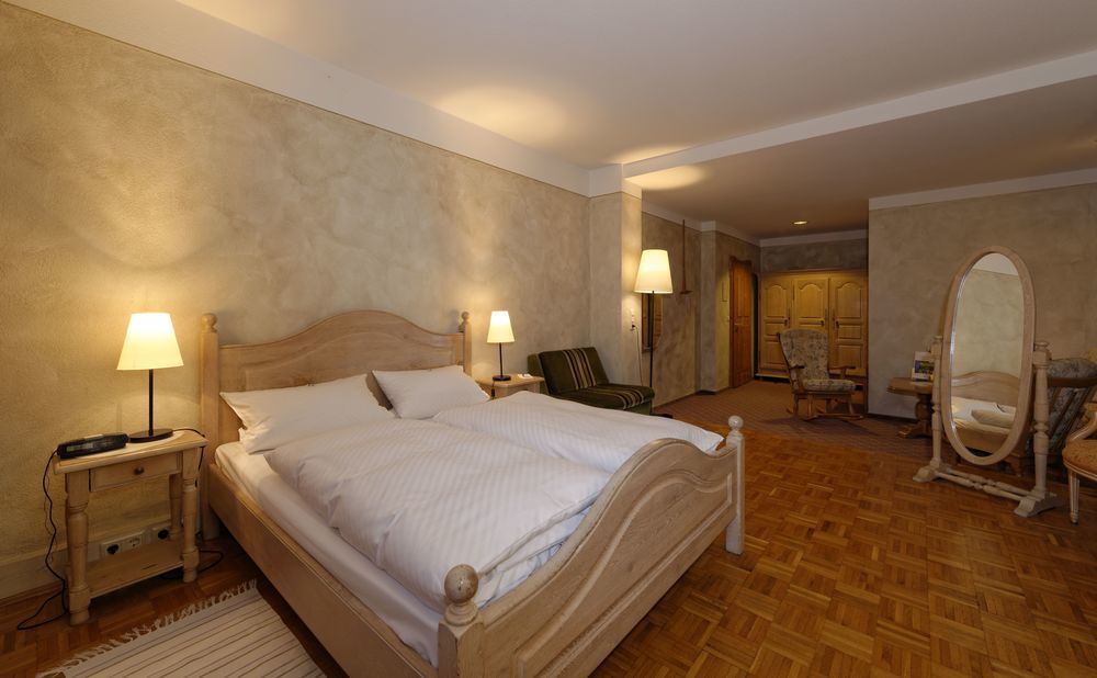 Hotel & Brauereigasthof Drei Kronen Мемелсдорф Екстериор снимка