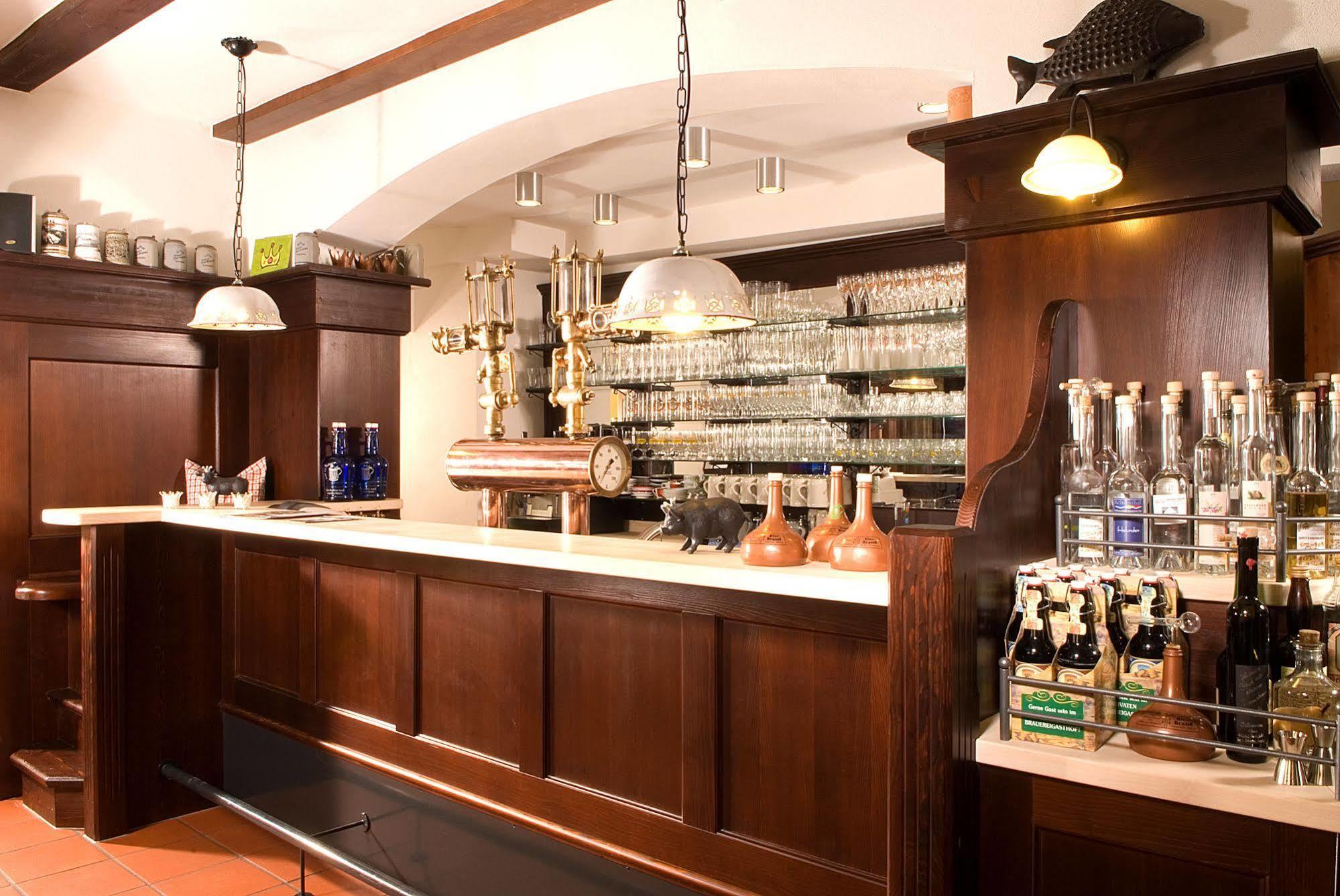 Hotel & Brauereigasthof Drei Kronen Мемелсдорф Екстериор снимка
